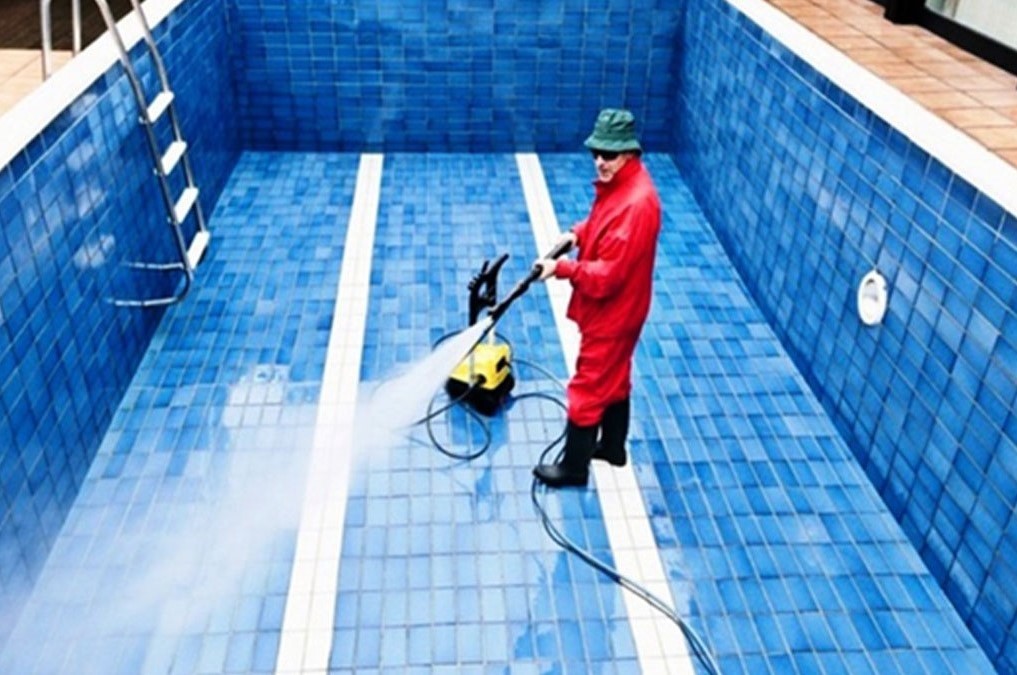 Seasonal-Pool-Maintenance